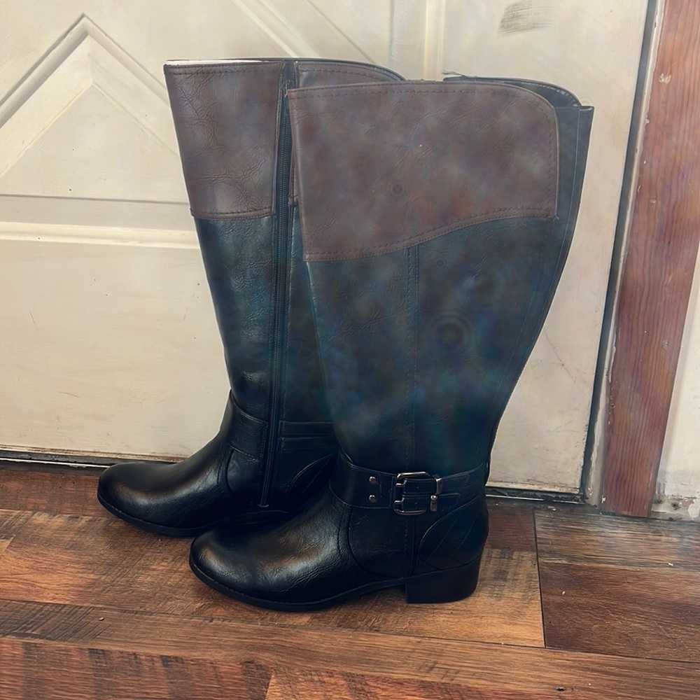 Unisa wide calf size 7 1/2